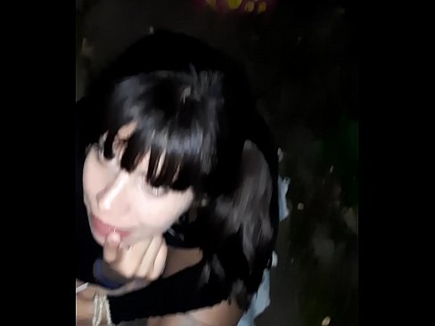 ❤️ Гудамжинд чихэр авахын тулд бэлэг эрхтэн хавдсан ❤️ Чанартай порно манайд ☑